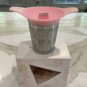 Brand New in Box Monista Tea Co. Pink Floral Tea Infuser